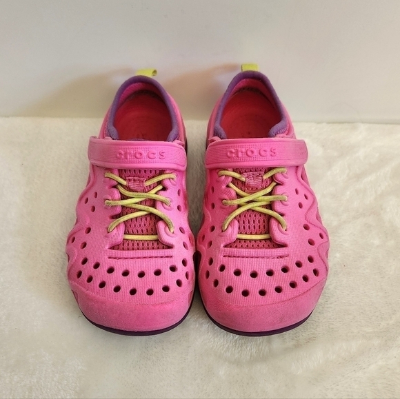 CROCS Barbie Pink Velcro Swiftwater Play Shoes Childs Size 10 - Picture 4 of 16